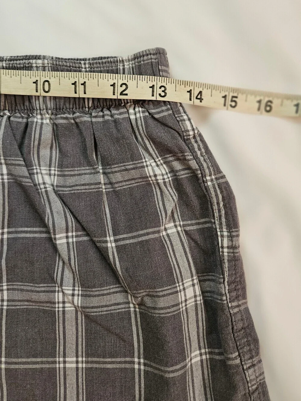 Old Navy Mens Gray Plaid Elastic Waist Boxer Shorts Size Small